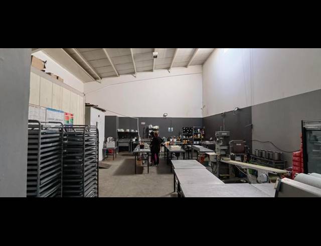 INDUSTRIAL PROPERTY TO RENT IN N4 GATEWAY INDUSTRIAL PARK